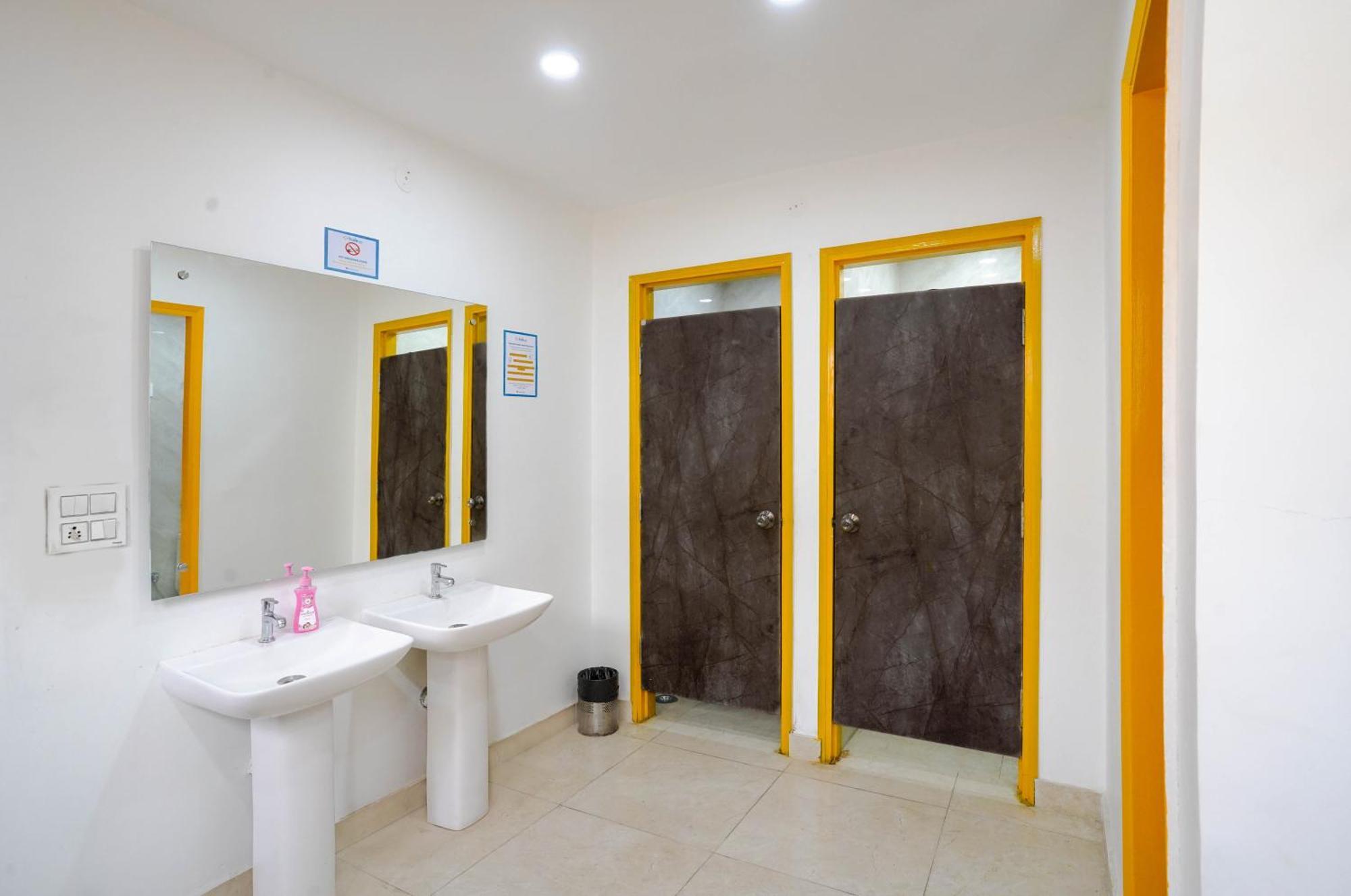 Hide-In Hostel Delhi New Delhi Ngoại thất bức ảnh